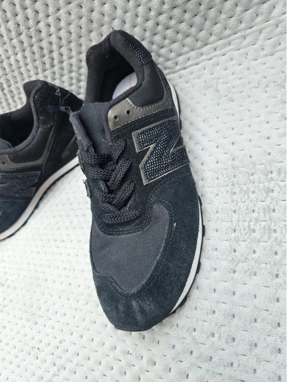 New Balance 574 Core Black Suede Mesh Sneakers Men’s Size 5.5 Women’s 7 GC574EB1